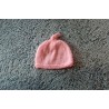 Bonnet avec noeud