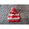 Bonnet bicolore avec pompon