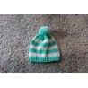 Bonnet bicolore avec pompon