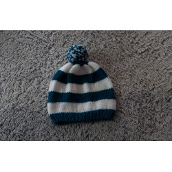 Bonnet bicolore avec pompon